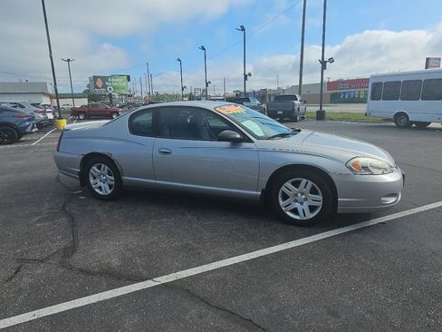 Used 2006 Chevrolet Monte Carlo LT FWD image 5