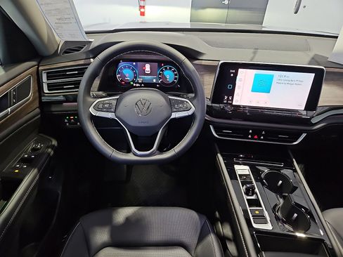 New 2026 Volkswagen Atlas SEL AWD/4WD image 11