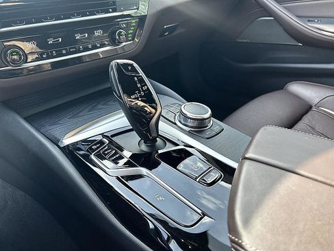 Used 2022 BMW 540i xDrive w/ Executive Package AWD/4WD image 19