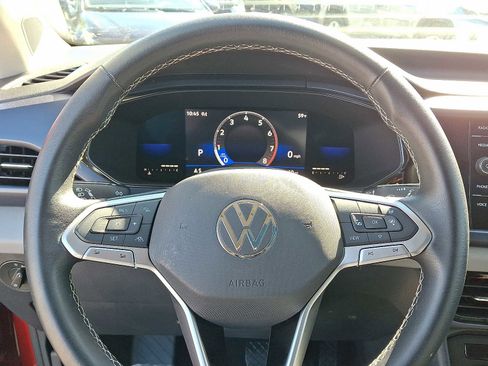 Used 2022 Volkswagen Taos SE image 20
