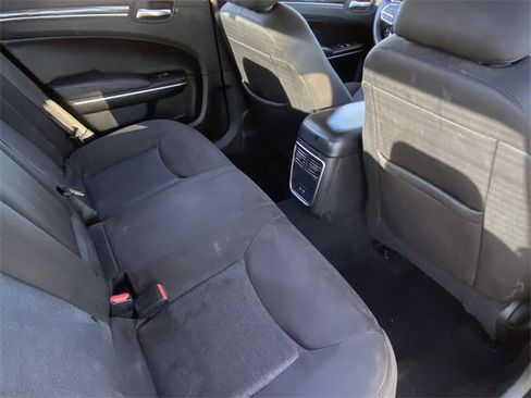 Used 2022 Chrysler 300 Touring w/ Sport Appearance Package image 21