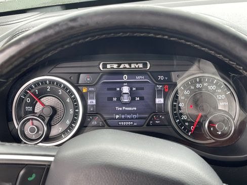 Used 2019 RAM 1500 Laramie AWD/4WD image 28
