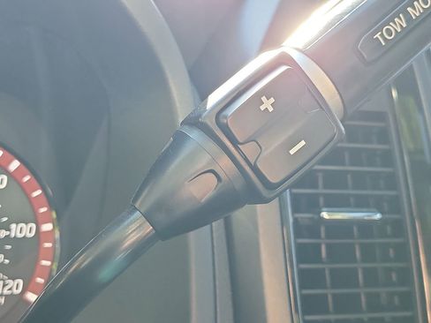 Certified 2024 Nissan Titan PRO-4X w/ Pro-4x Convenience Package image 42