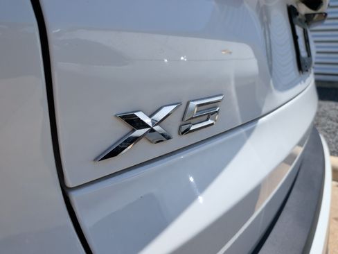 Used 2024 BMW X5 xDrive40i w/ Premium Package AWD/4WD image 34