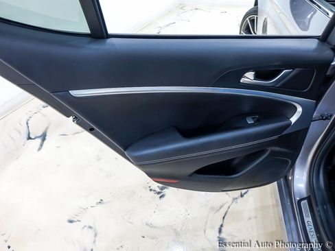 Used 2023 Genesis G70 2.0T RWD image 27