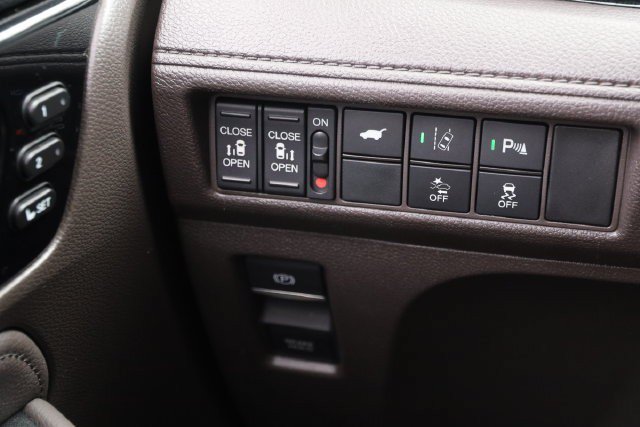 Used 2020 Honda Odyssey Elite image 18