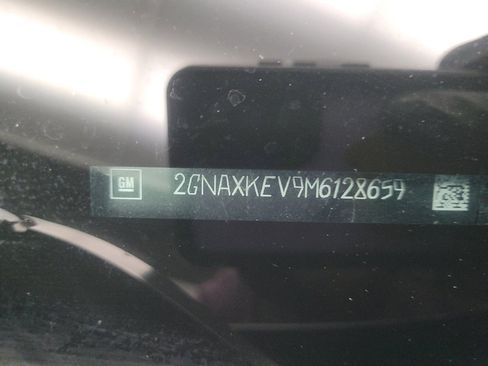 Used 2021 Chevrolet Equinox LT image 33