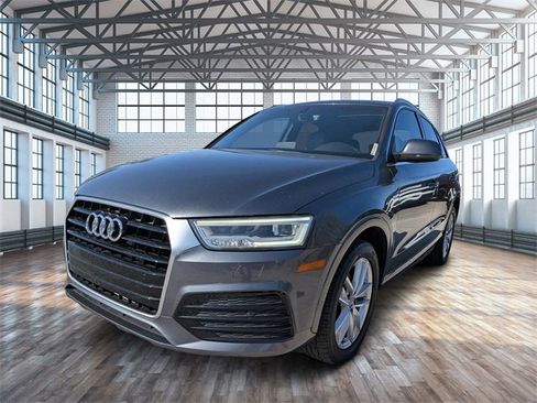 Used 2018 Audi Q3 2.0T Premium Plus w/ Premium Plus Package image 38