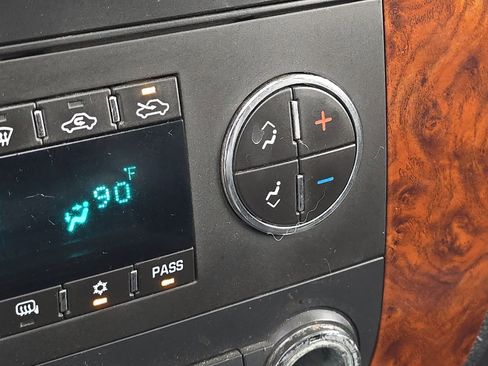 Used 2007 Chevrolet Silverado 2500 LTZ w/ Safety Package image 27