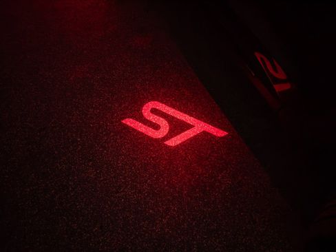 Used 2022 Ford Explorer ST w/ ST Street Pack image 59