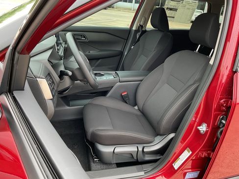 New 2025 Nissan Rogue S image 12