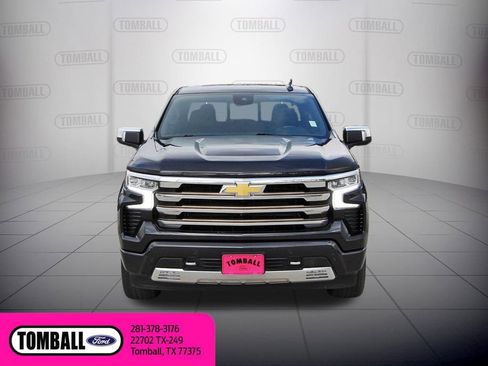 Used 2022 Chevrolet Silverado 1500 High Country RWD image 2