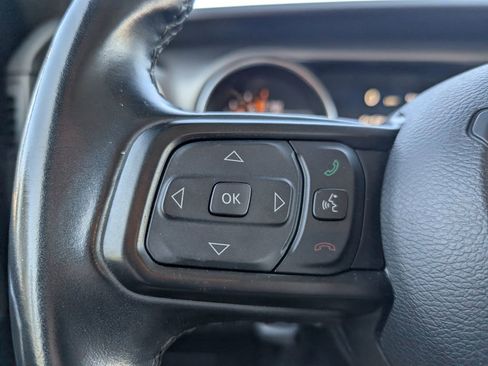 Used 2021 Jeep Gladiator Sport image 11