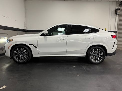 Used 2023 BMW X6 xDrive40i w/ M Sport Package AWD/4WD image 9