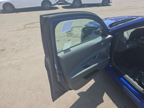 Used 2023 Hyundai Elantra SEL FWD image 10