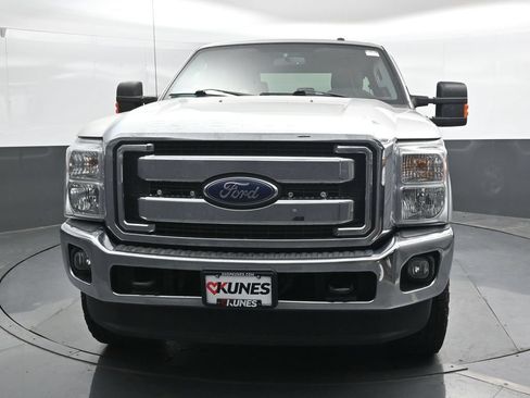 Used 2016 Ford F250 XLT w/ Snow Plow Prep Package AWD/4WD image 9