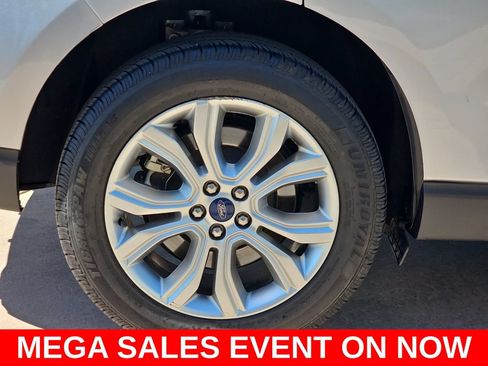 Used 2022 Ford Edge Titanium w/ Equipment Group 301A AWD/4WD image 39