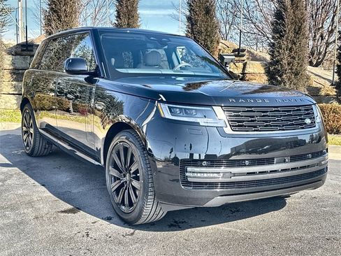 New 2026 Land Rover Range Rover Long Wheelbase SE image 7