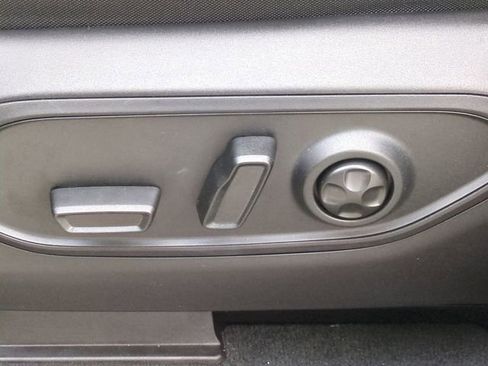 New 2026 Jeep Grand Cherokee Altitude AWD/4WD image 23