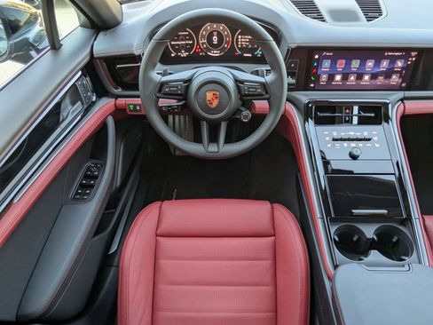 New 2026 Porsche Panamera image 15