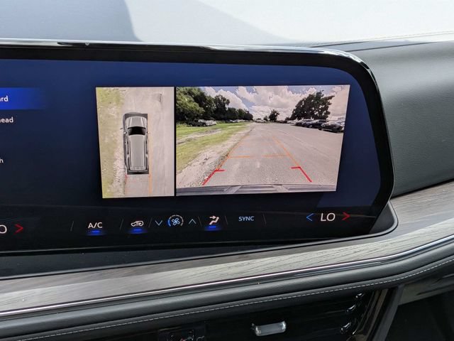 Used 2025 Chevrolet Suburban LS AWD/4WD image 31