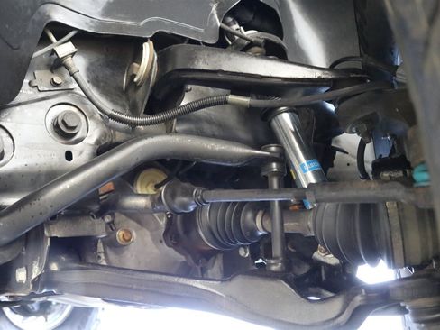 Used 2004 Chevrolet Silverado 2500 LT w/ Skid Plate Package AWD/4WD image 94