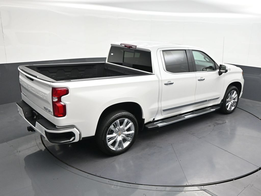 Used 2025 Chevrolet Silverado 1500 High Country w/ High Country Premium Package RWD image 19