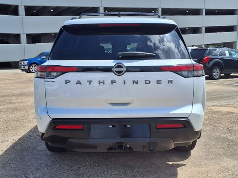 Used 2026 Nissan Pathfinder SV w/ SV Premium Package FWD image 27