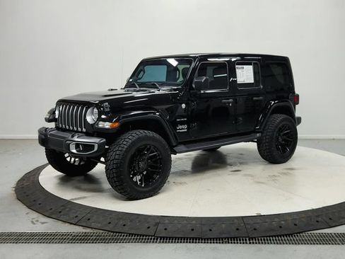 Used 2021 Jeep Wrangler Unlimited Sahara w/ Cold Weather Group AWD/4WD image 4