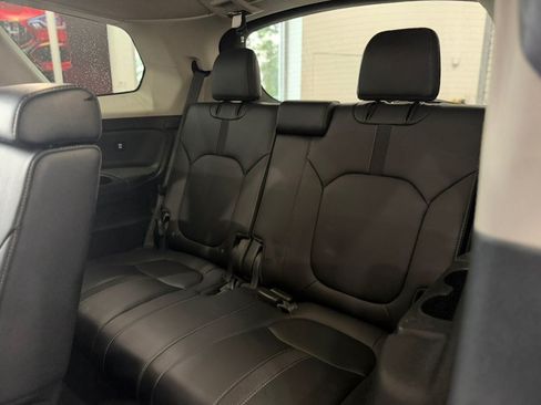 Used 2024 Honda Pilot EX-L image 15