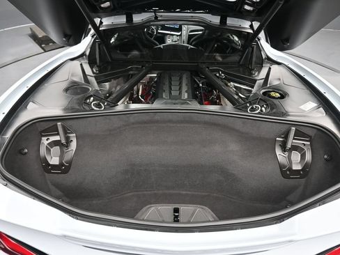 Used 2021 Chevrolet Corvette Stingray Preferred Cpe w/ Z51 Performance Package RWD image 41