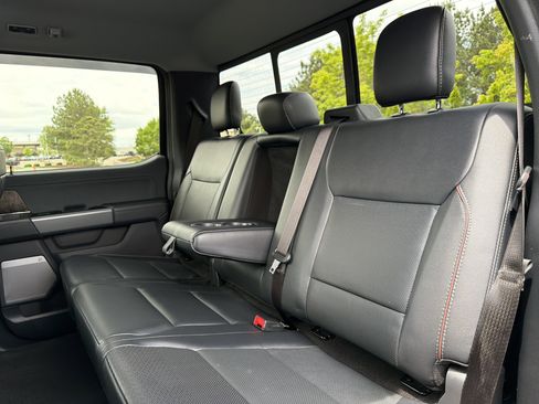 Used 2022 Ford F150 Lariat AWD/4WD image 9