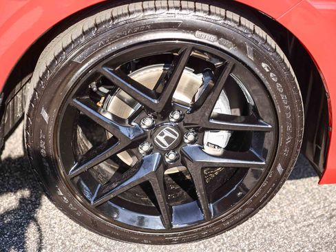 Certified 2025 Honda Civic Sport image 13