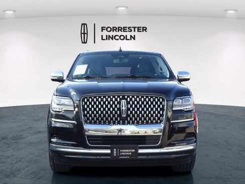 Used 2022 Lincoln Navigator L Black Label AWD/4WD image 8