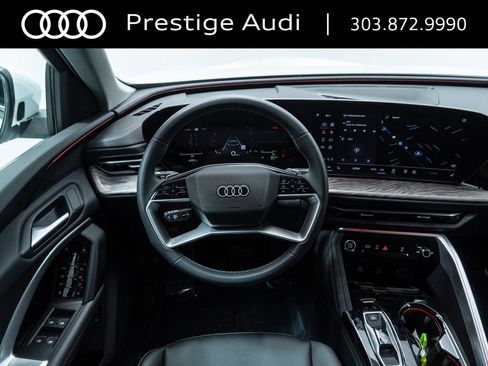 Used 2025 Audi Q5 Premium w/ Convenience Package image 15