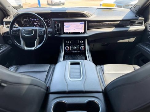 Used 2021 GMC Yukon XL Denali AWD/4WD image 23