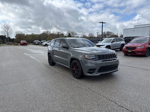 Used 2020 Jeep Grand Cherokee SRT w/ Trailer Tow Group IV image 3