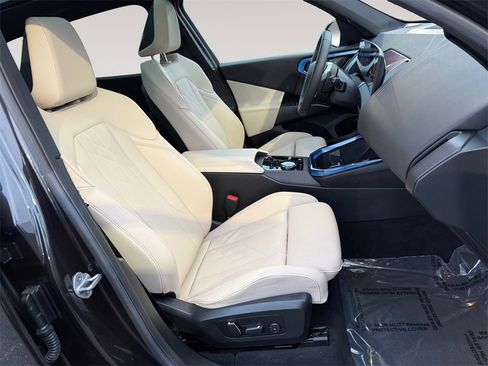 Used 2025 BMW X3 xDrive30i w/ M Sport Package image 15