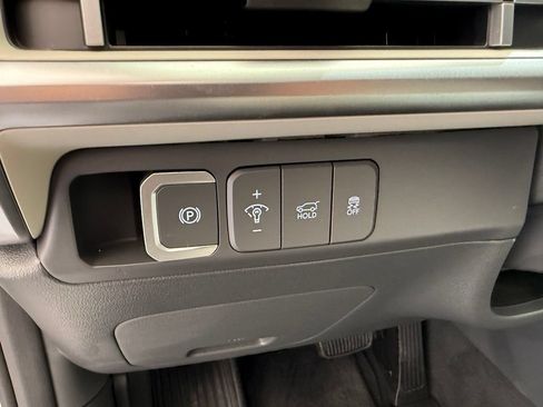 Used 2025 Hyundai Santa Fe SEL FWD image 19