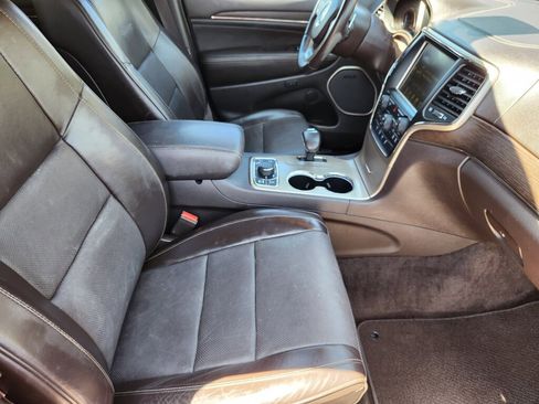 Used 2015 Jeep Grand Cherokee Summit w/ Skid Plate Group AWD/4WD image 15