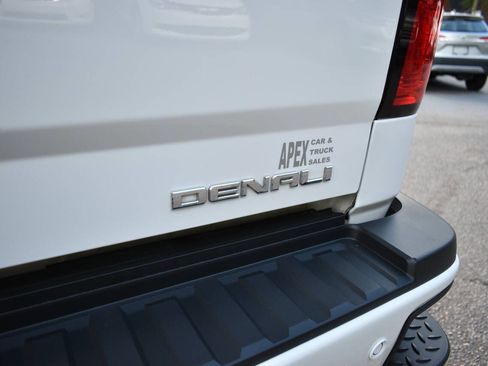 Used 2019 GMC Sierra 2500 Denali w/ Duramax Plus Package AWD/4WD image 33