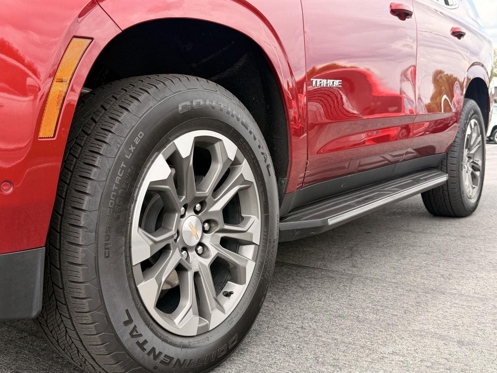 Used 2025 Chevrolet Tahoe LS AWD/4WD image 19