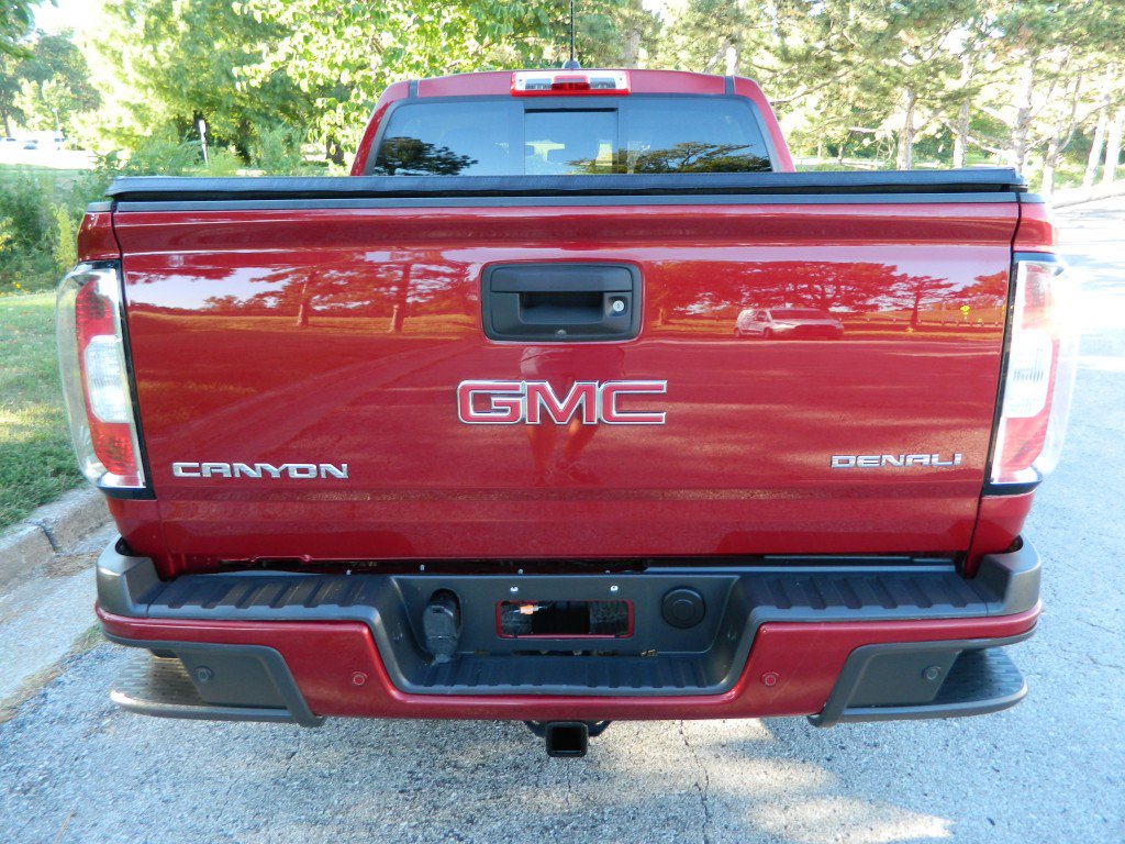 Used 2019 GMC Canyon Denali AWD/4WD image 9