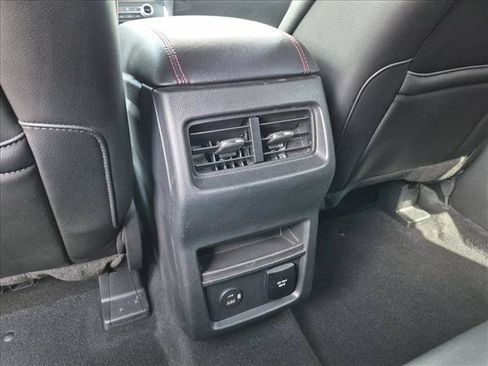 Used 2021 Ford Edge ST-Line AWD/4WD image 18