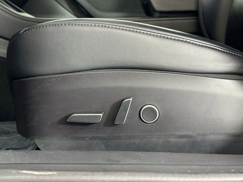 Used 2022 Tesla Model 3 Long Range image 11