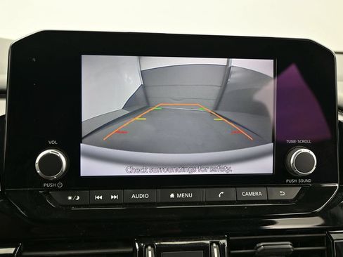 Used 2023 Nissan Pathfinder SV FWD image 15