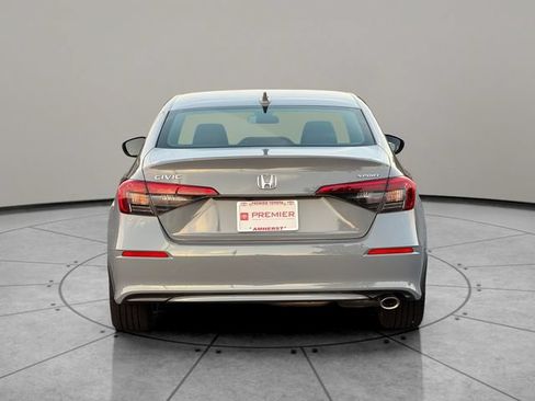 Used 2024 Honda Civic Sport image 5