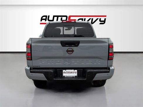 Used 2024 Nissan Frontier PRO-4X w/ Technology Package image 6