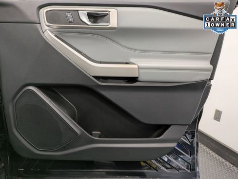 Used 2022 Ford Explorer XLT w/ Equipment Group 202A image 28