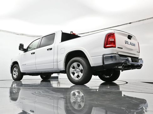 New 2025 RAM 1500 Big Horn AWD/4WD image 41